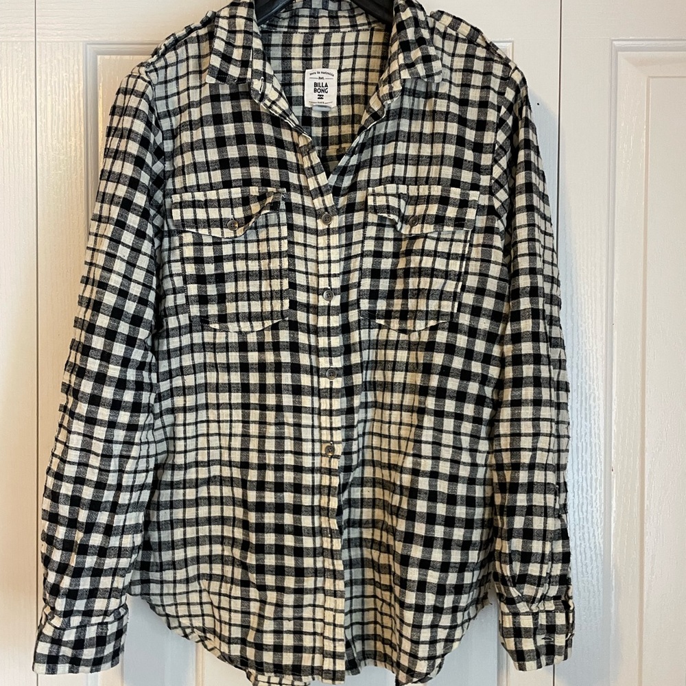 Linen/canvas billabong button up